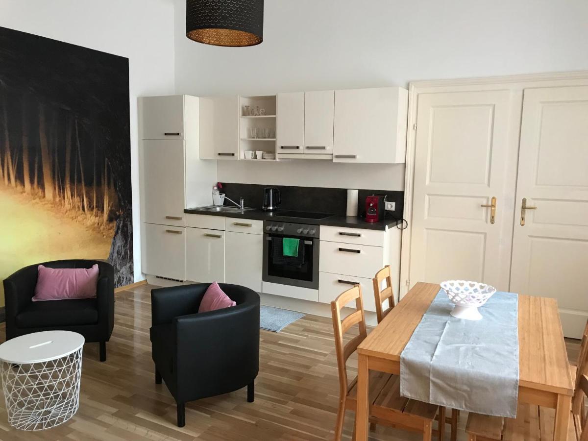 Near Yppenplatz & Brunnenmarkt Apartament *