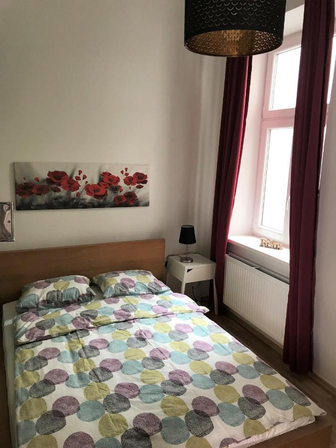 Near Yppenplatz & Brunnenmarkt Apartament