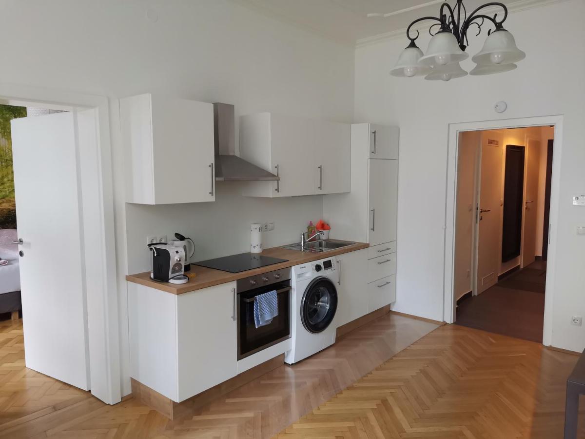 Near Yppenplatz & Brunnenmarkt Apartment *