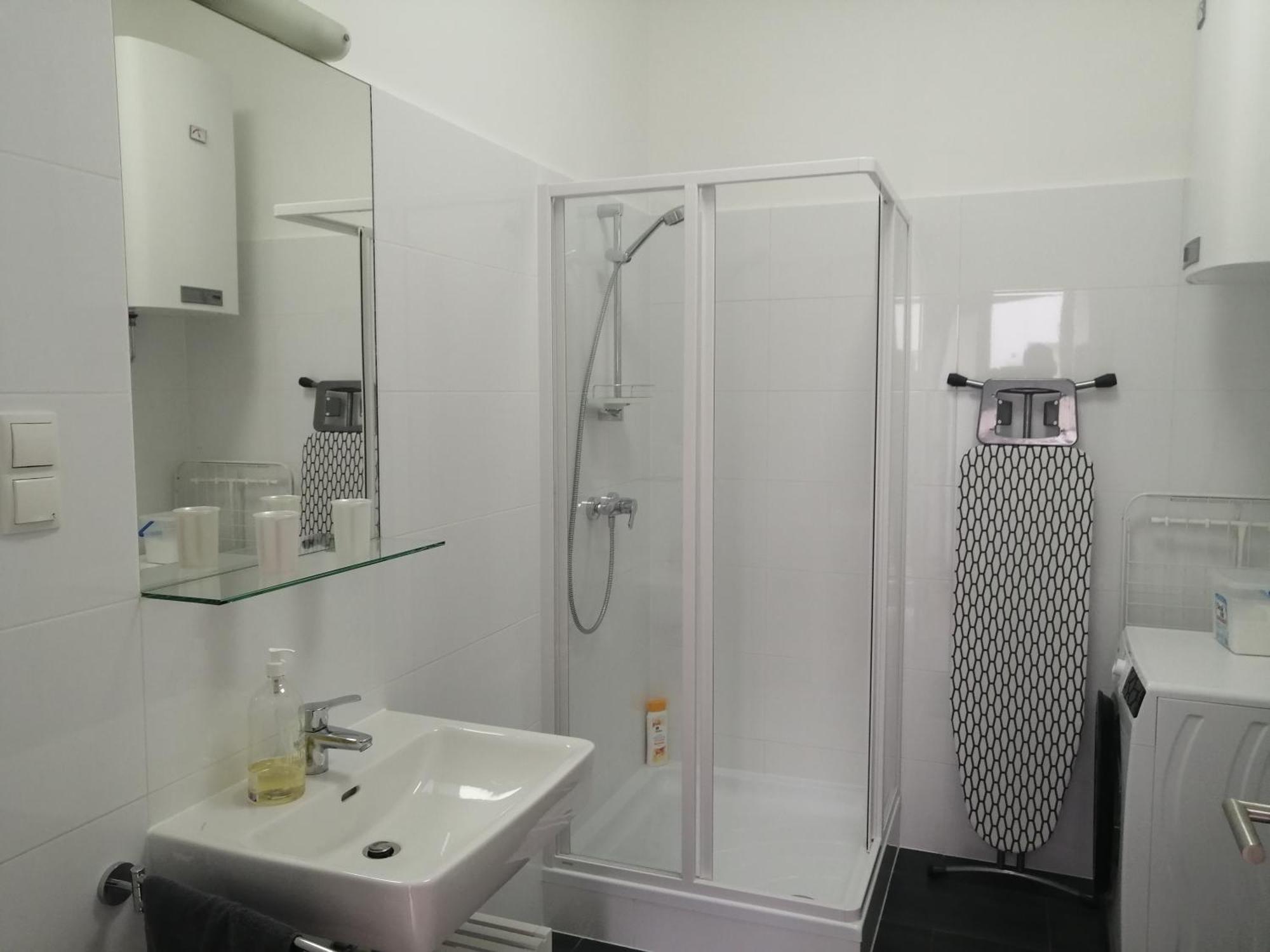 Apartment Near Yppenplatz & Brunnenmarkt *
