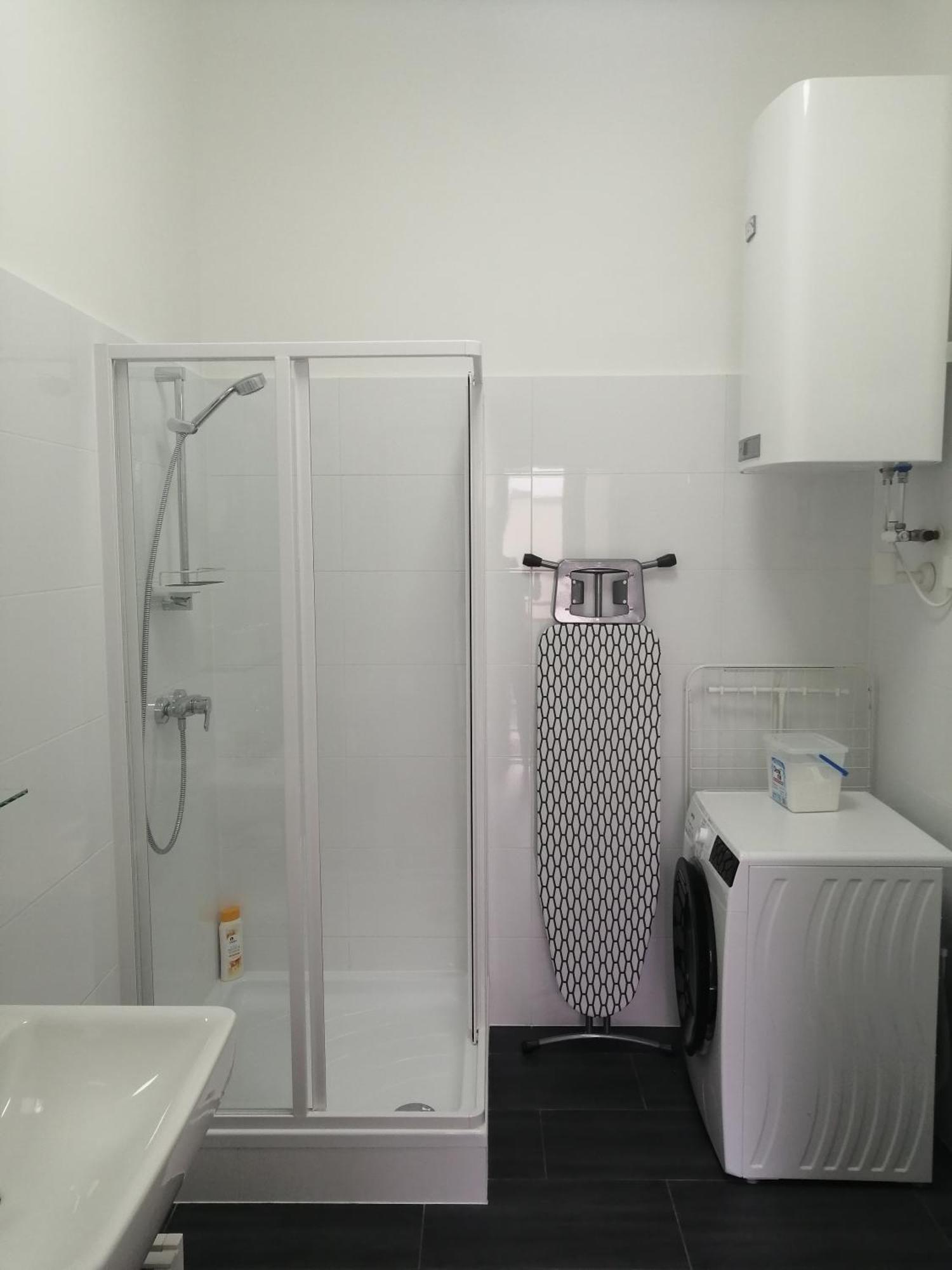 Near Yppenplatz & Brunnenmarkt Apartment Vienna