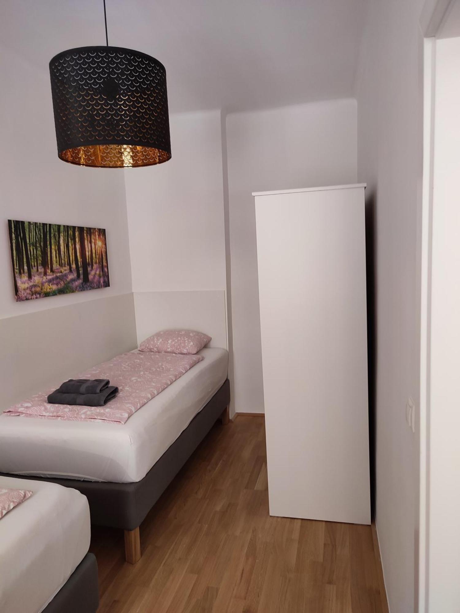 Near Yppenplatz & Brunnenmarkt Apartment